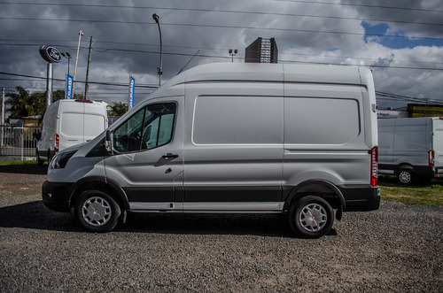 Imagen 2 de 18 de Ford Transit 2.2 Furgon Medio 0km