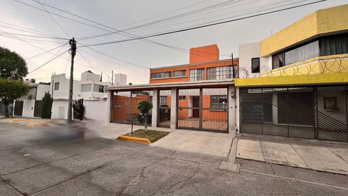 Casa Venta En Ciudad Satélite.