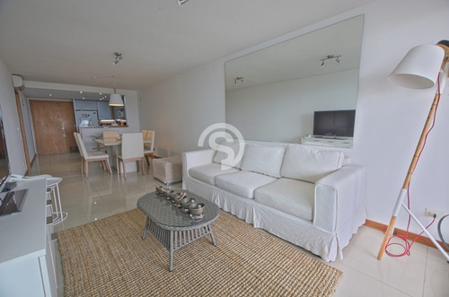 Apartamento 2 Dormitorios En Suite En Alquiler- Ref: 3350