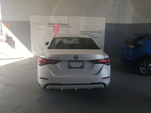Nissan Sentra 2.0 Advance Mt