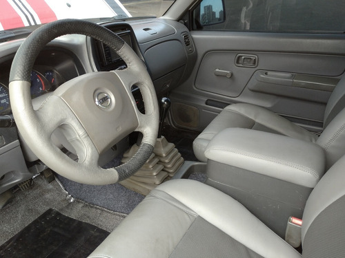 Imagen 9 de 14 de Nissan Frontier 4x4 Diesel - Sincronica