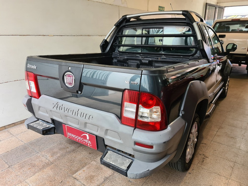 Imagen 4 de 8 de Fiat Strada 1.6 Adventure Gnc 2013