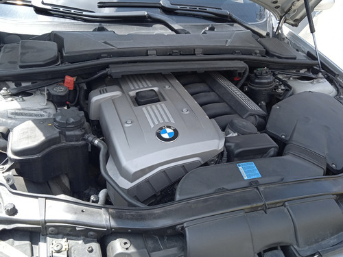Bmw 330i Blidado.