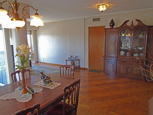 Venta Departamento 4 Ambientes En Martínez