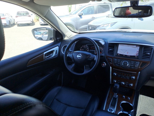 Nissan Pathfinder EXCLUSIVE 4WD