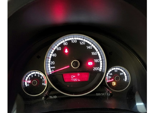 Imagem 6 de 10 de Volkswagen Up! High 1.0 12v