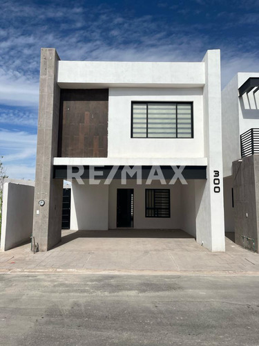 Casa En Venta En Viñedos