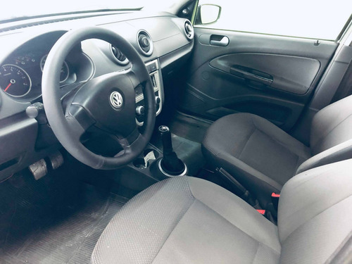 Imagem 10 de 11 de Volkswagen Voyage 1.0 Mi 8v Flex 4p Manual