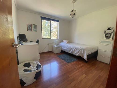 Casa En Venta En Parcela Chicureo Central 5d Más Serv.
