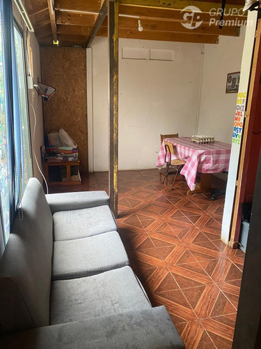 Casa En Venta De 4 Dorm+2b. En Pudahuel