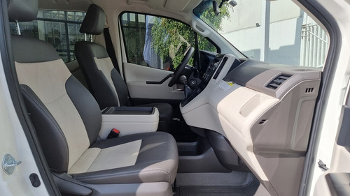 Imagen 7 de 11 de Toyota Hiace Gl 12 Pas 2020