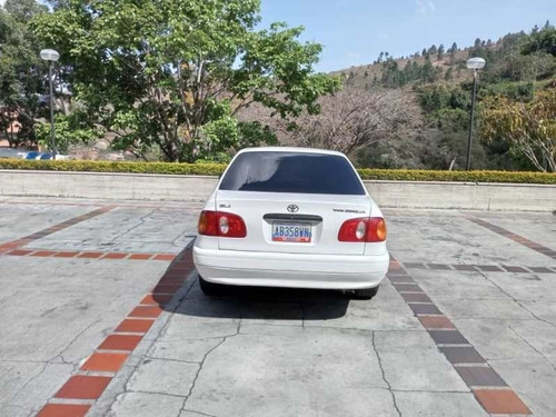 Imagen 5 de 10 de Toyota Corolla