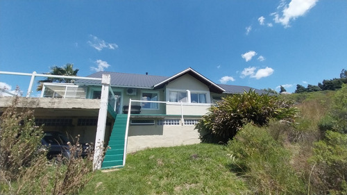 Venta - Casa Quinta De 4.5 Has. Panorámicas En Sierra De Los Padres. B° La Peregrina