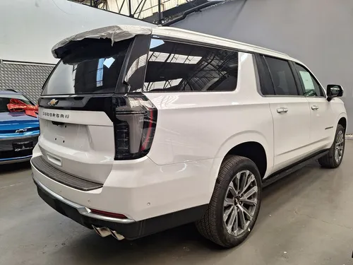 Chevrolet Suburban 6.2 V8 High Country At