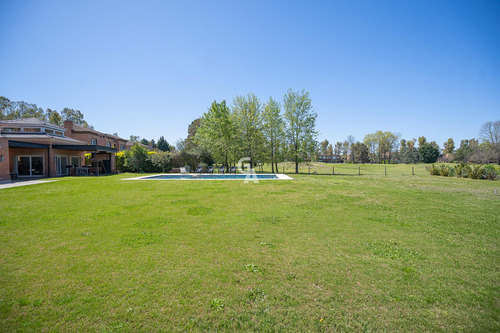 Casa En Venta En Mayling C.c Al Golf