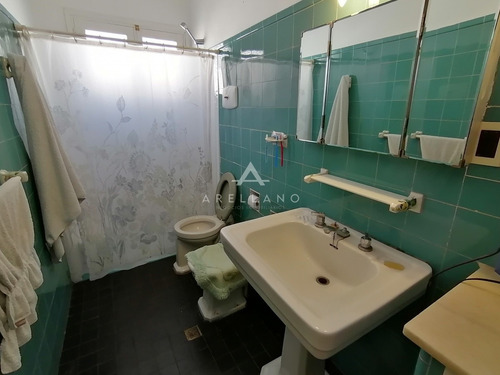 Venta Casa Playa Mansa A 1 Cuadra Del Mar 3 Dormitorios- Ref: 159