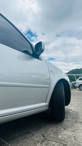 El Volkswagen Jetta 2009 Es Un Sedán Confiable, Cómodo Y Con
