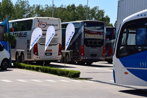 Imagen 11 de 11 de Bus Volvo B270r 4x2 Saldivia 48 Pasajeros