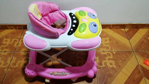 Coche Caminador Para Bebés Rosado Con Música Y Luces