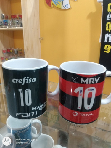 Imagem 2 de 4 de Caneca Com Estampa De Times