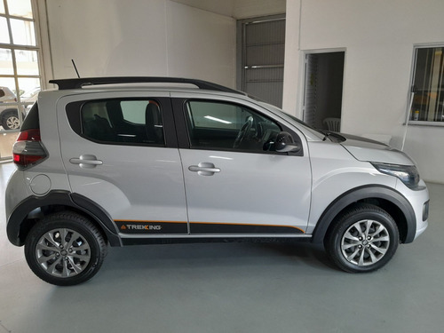 Fiat Mobi 1.0 EVO FLEX TREKKING MANUAL