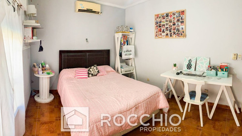 Imagen 6 de 17 de Casa En Venta En Jose Leon Suarez