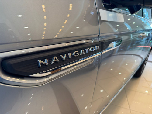 Lincoln Navigator L 2024
