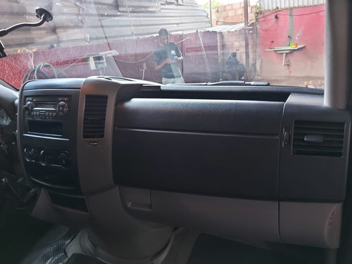 Imagem 7 de 15 de Caminhão Baú Mercedez Bens 311 Cdi Street 2016.