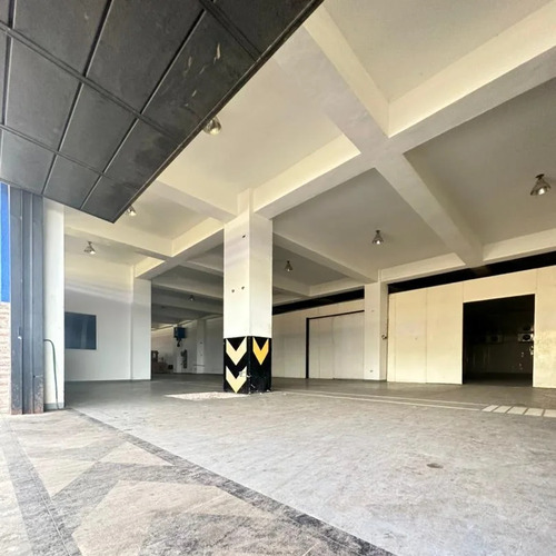 Imagen 5 de 9 de Lp Alquilo Edificio Comercial Empresarial En La Concordia