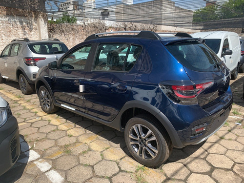 Imagen 8 de 11 de Stepway Intens 1.6 16v