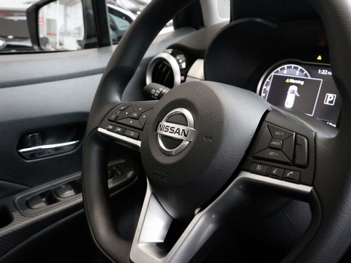 Imagem 11 de 13 de Nissan Versa Advance 1.6 (flex) (aut)