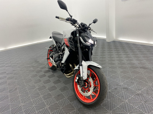 Imagen 14 de 25 de Yamaha Mt09