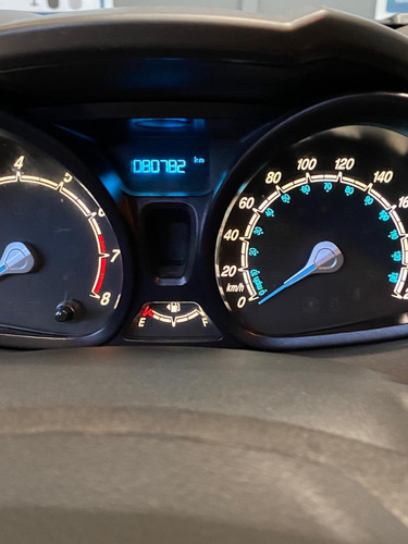Ford Fiesta 1.6 Rocam Se Plus Flex 5p 2014