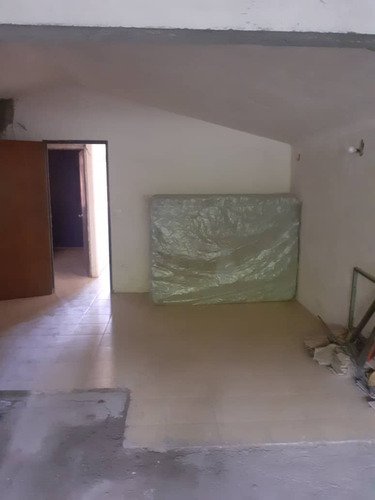 Imagen 5 de 16 de Town Houses En El Conj. Res Nueva Casarapa La Laguna Parte Baja , Guarenas