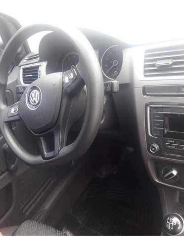 Volkswagen Suran 1.6 Comfortline 101cv 2016