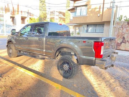 Imagen 8 de 15 de Ford F-250 2019 6.7l Super Duty Cab Dob Diesel 4x4 At