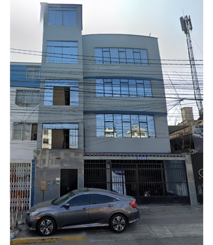 Se Alquila Amplio Local Ideal Para Oficinas En Céntrica Av. Canadá Cruce Con Av. San Luis
