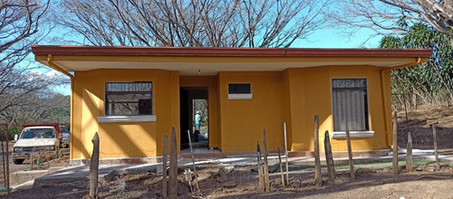 Imagen 1 de 22 de Alquilo Casa Con Zona Verde