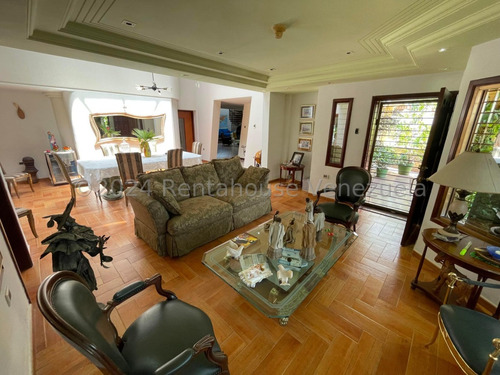 Casa Quinta En Venta Con Piscina Planta Eléctrica Excelente Distribución Cocina Empotrada Seguridad Dos Niveles Nela 24-21124