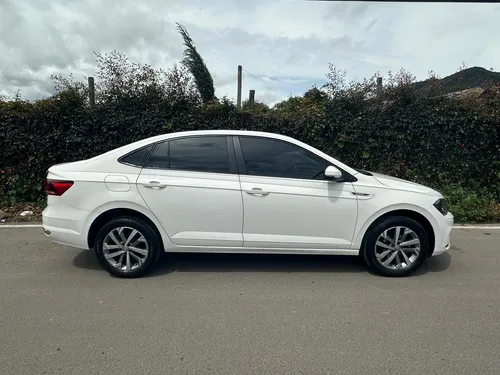 Volkswagen Virtus 1.6 Highline