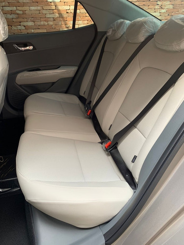 Imagem 8 de 10 de Hyundai Hb20s 1.0 Tgdi Platinum