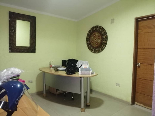 Imagen 15 de 19 de En Venta Clinica Quirurgica, Nueva Barcelona