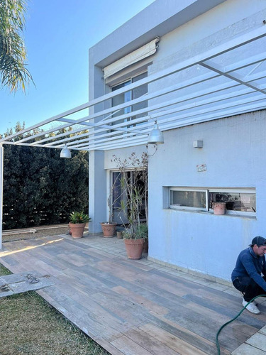 Venta Casa - Ph En Housing Los Tilos - Jardin Claret - 3 Dorm - Pileta