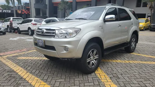 Toyota Fortuner 4.0 Sr5