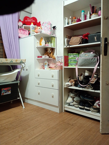 Apartamento Com 2 Quartos,sala,cozinha E Banheiro + Garagem