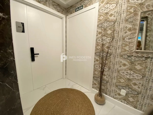 Paramount Esquinero En Alquiler De 4 Dormitorios En Suite