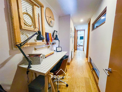 Departamento En Venta De 3 Dorm. Con Jardin En Las Condes