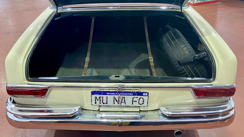 Mercedes Benz 220se