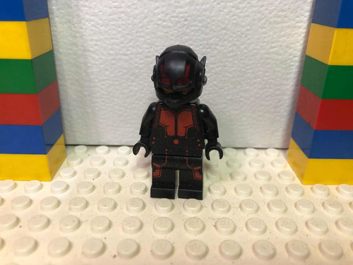 Lego 76039. Traje Cuántico Hank Pym. Marvel