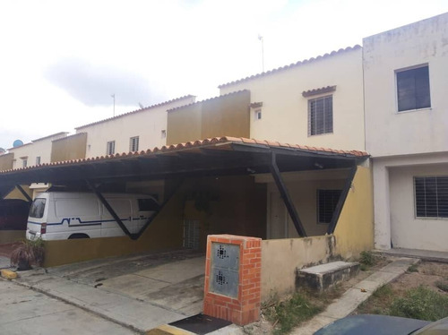 Imagen 1 de 21 de Venta Townhouse San Diego 110mts. Angie Q. 04144185517 Codigo 140633. Solo Para Clientes.